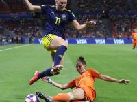 开云足球直播-荷兰队意外失利，险胜瑞典晋级！的简单介绍