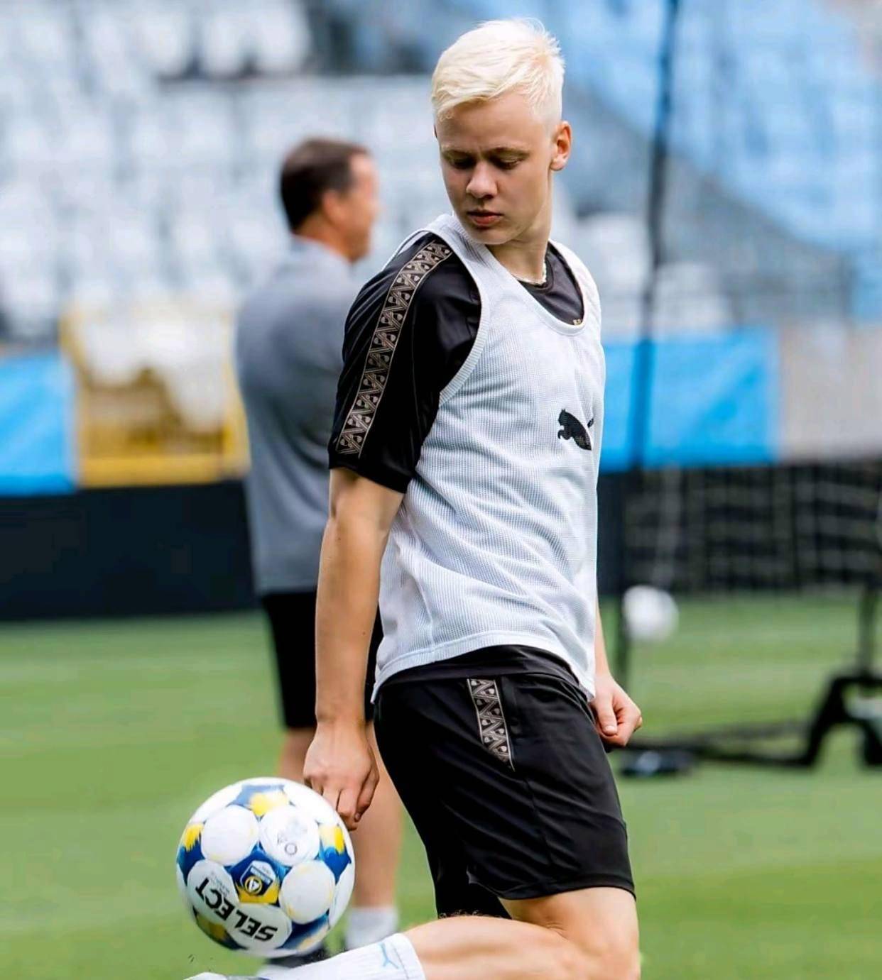 包含马德里德比上演激烈对抗,双方互交白卷的词条 包含马德里德比上演激烈对抗,双方互交白卷的词条