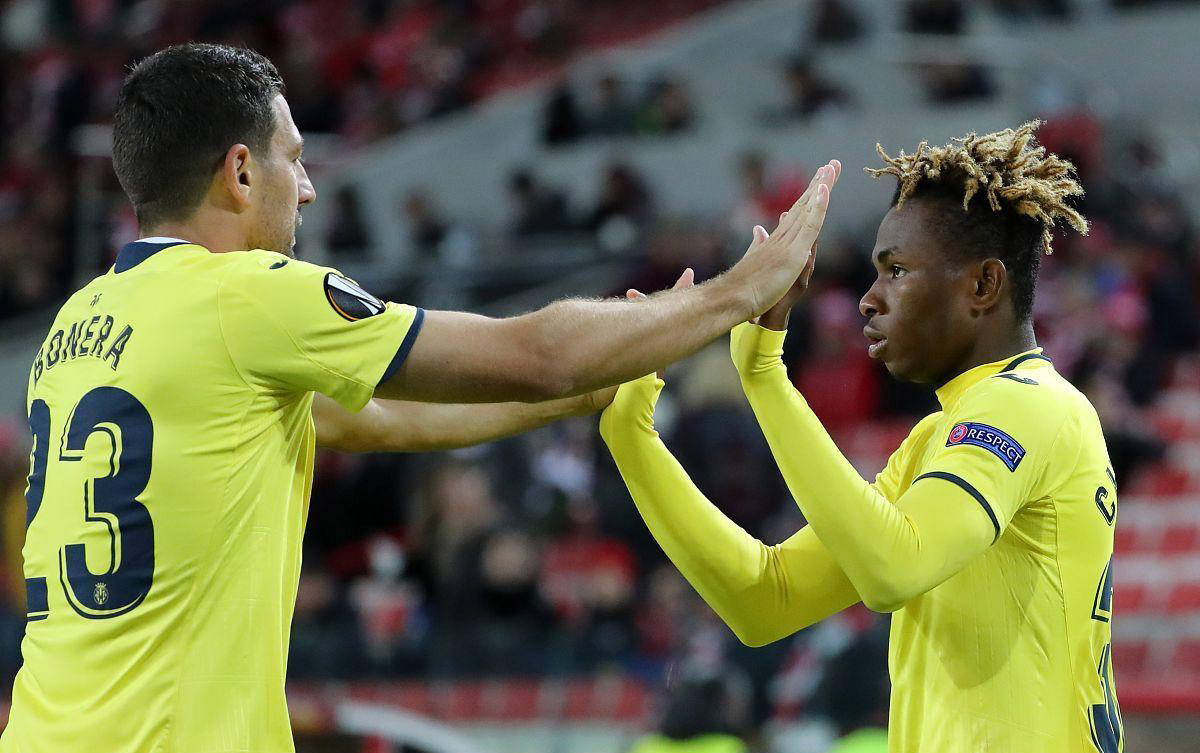 包含比利亚雷亚尔遭遇意外失利，战绩下滑的词条