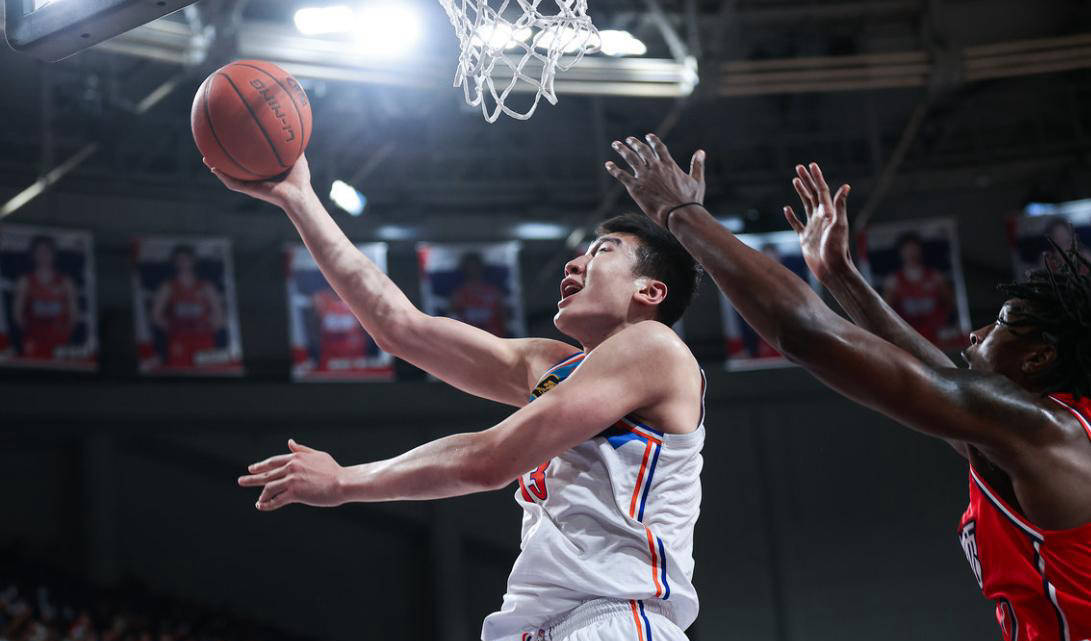 新疆男篮士气高涨，目标前进一步的简单介绍