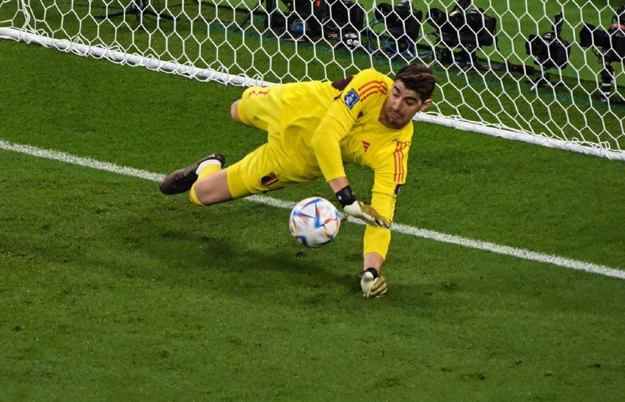 关于比利时国家队遭遇意外失利，艰难晋级下一轮的信息