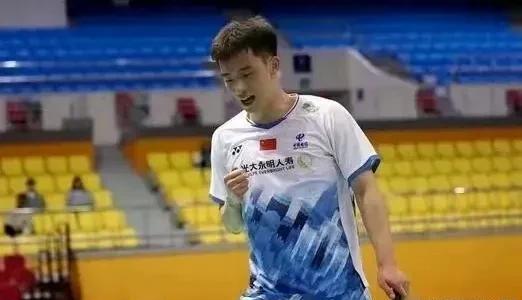 关于日本羽毛球队碾压印度羽毛球队，安赛龙统治全场的信息