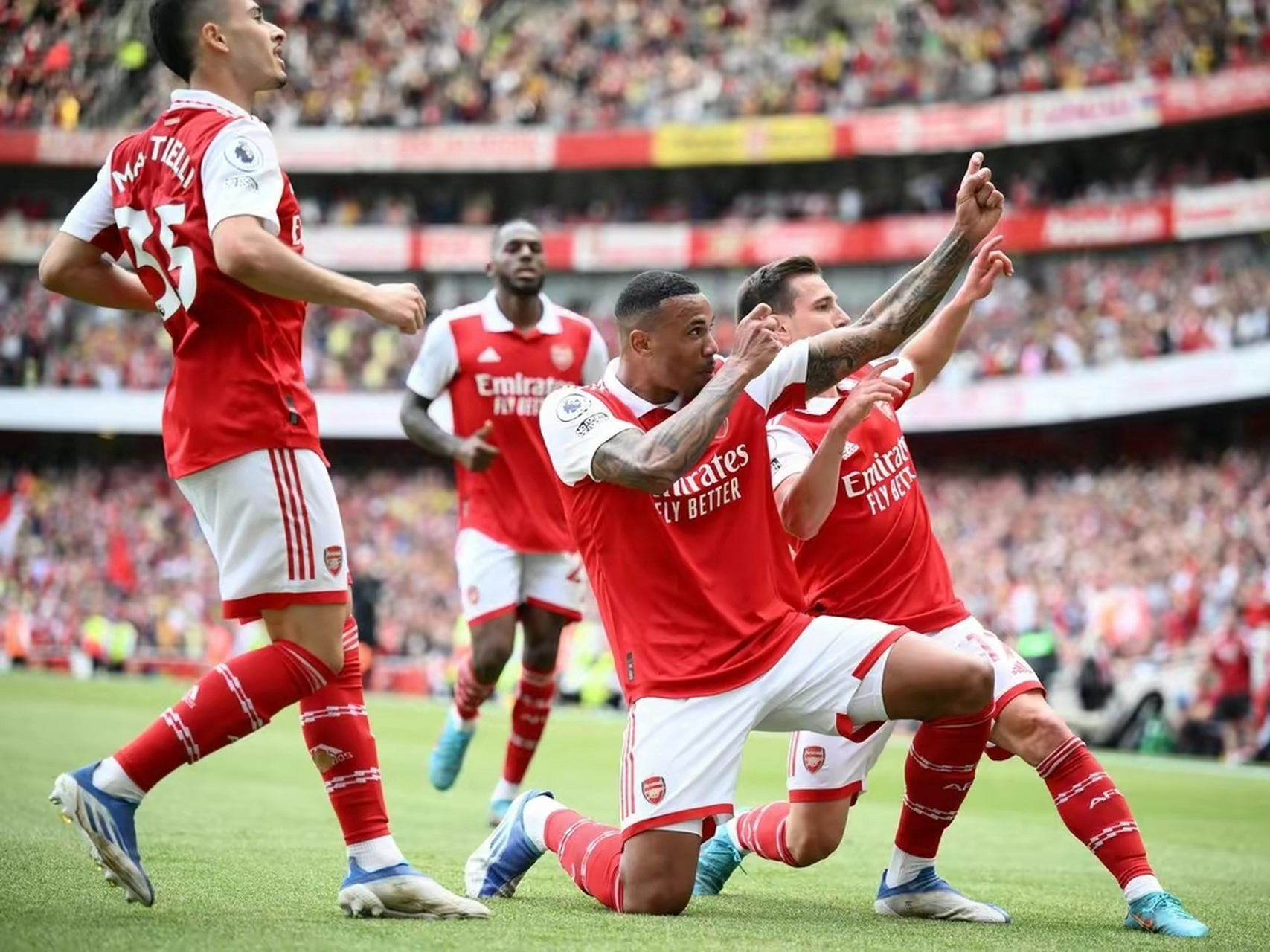 关于热刺迎战阿森纳，德比战谁能笑到最后？的信息