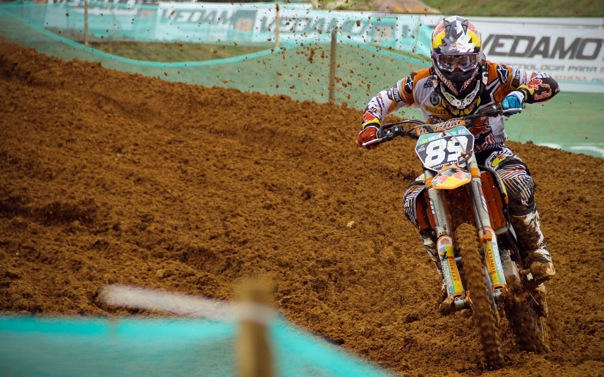 跨界征服,当国际米兰打穿加拿大,罗德里在F1赛道接管比赛